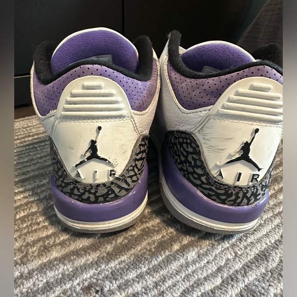 Jordan 3s Dark Iris Size 5Y - Picture 3 of 6